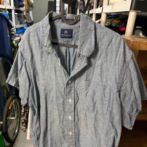 New England Shirt Company Short-Sleeve Button-Down Shirt, Size L